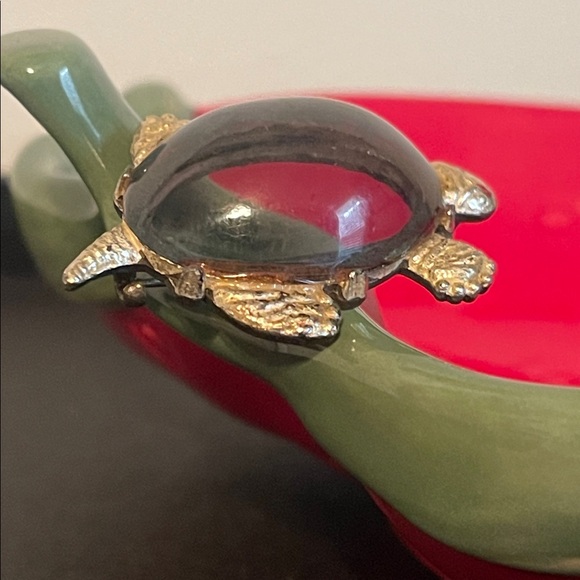 Antique C-Clasp Sterling Silver & Blown Glass Shell Turtle Brooch - Picture 3 of 9